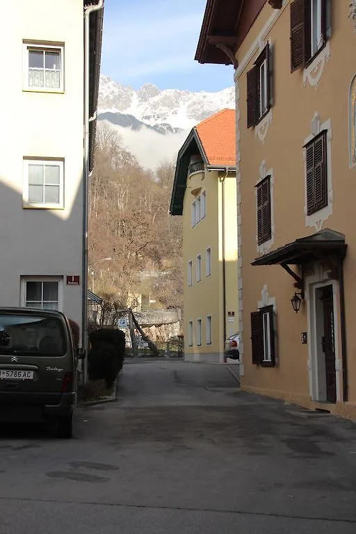 Riedz Apartments Innsbruck- Zentrales Apartmenthaus Mit Gruener Oase Austria