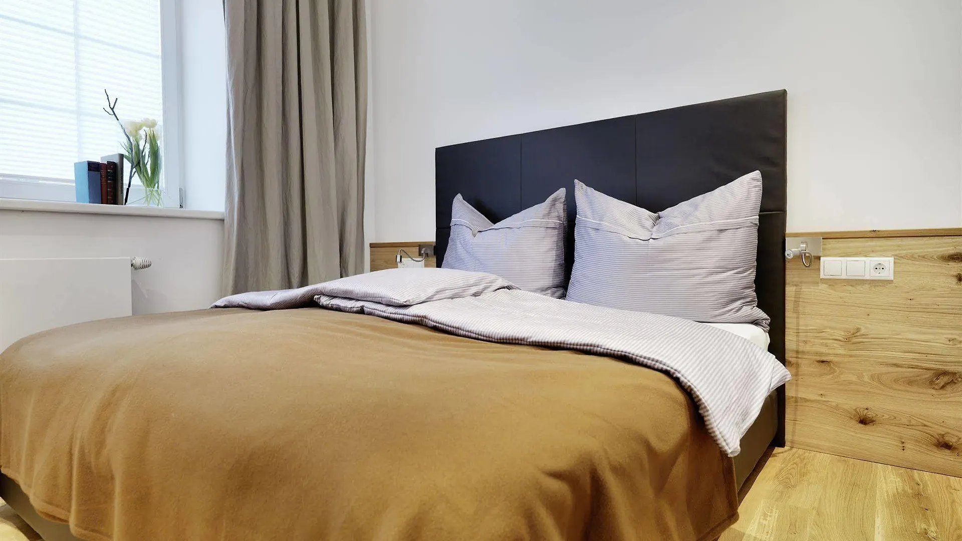 Riedz Apartments Innsbruck- Zentrales Apartmenthaus Mit Gruener Oase