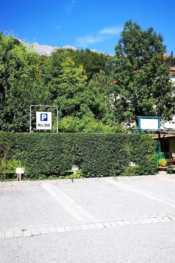 Riedz Apartments Innsbruck- Zentrales Apartmenthaus Mit Gruener Oase Ausztria